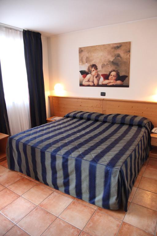 Hotel Alpechiara Pre-Saint-Didier Bagian luar foto