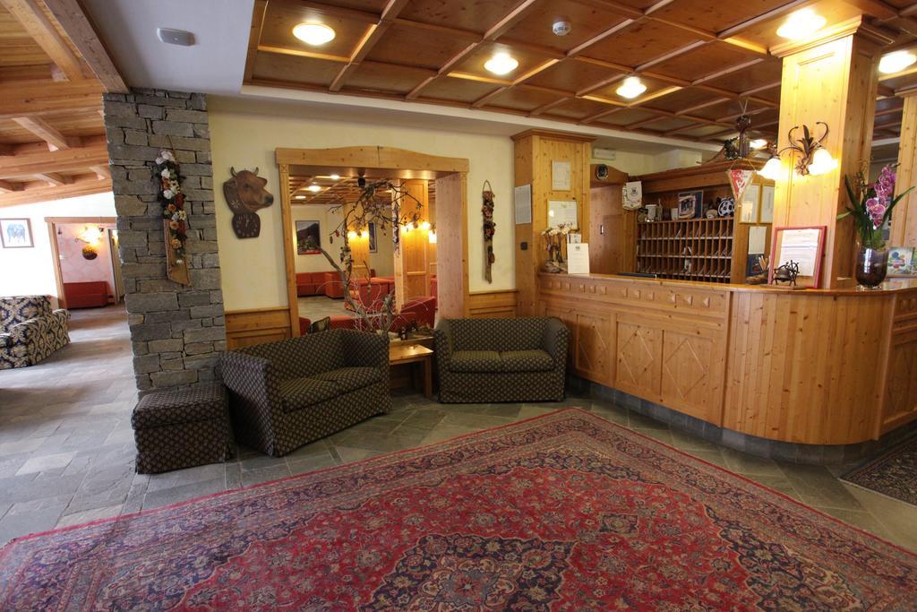 Hotel Alpechiara Pre-Saint-Didier Bagian luar foto