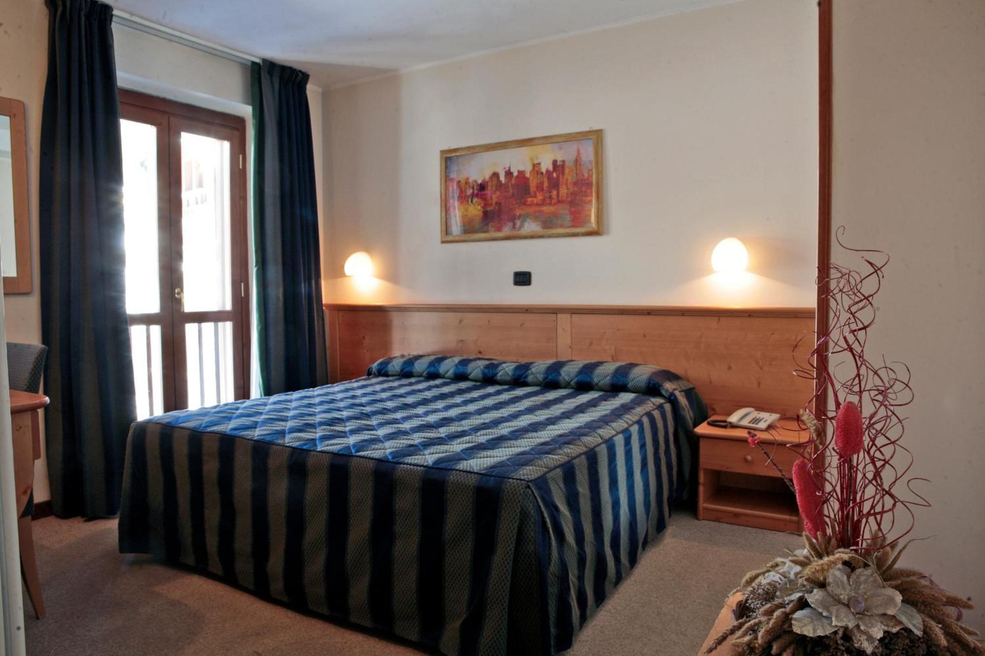 Hotel Alpechiara Pre-Saint-Didier Bagian luar foto